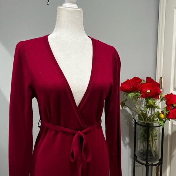 NEW BCBGMAXAZRIA Belted Tailored Plunge Midi Sweater Dress Crimson Red Small NWT - Picture 4 of 15